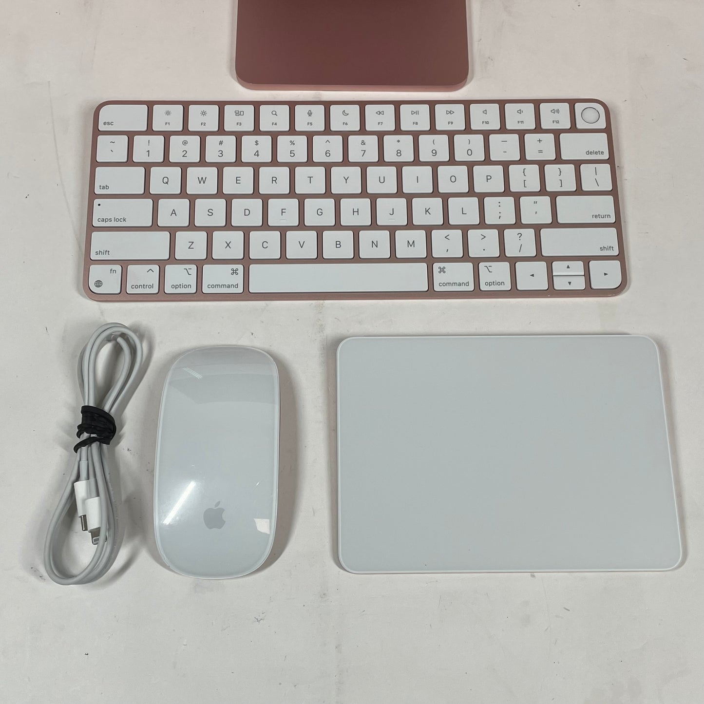 2021 Apple iMac 24" M1 3.2GHz 8GB RAM 256GB SSD Pink Z12Y000NTLL/A