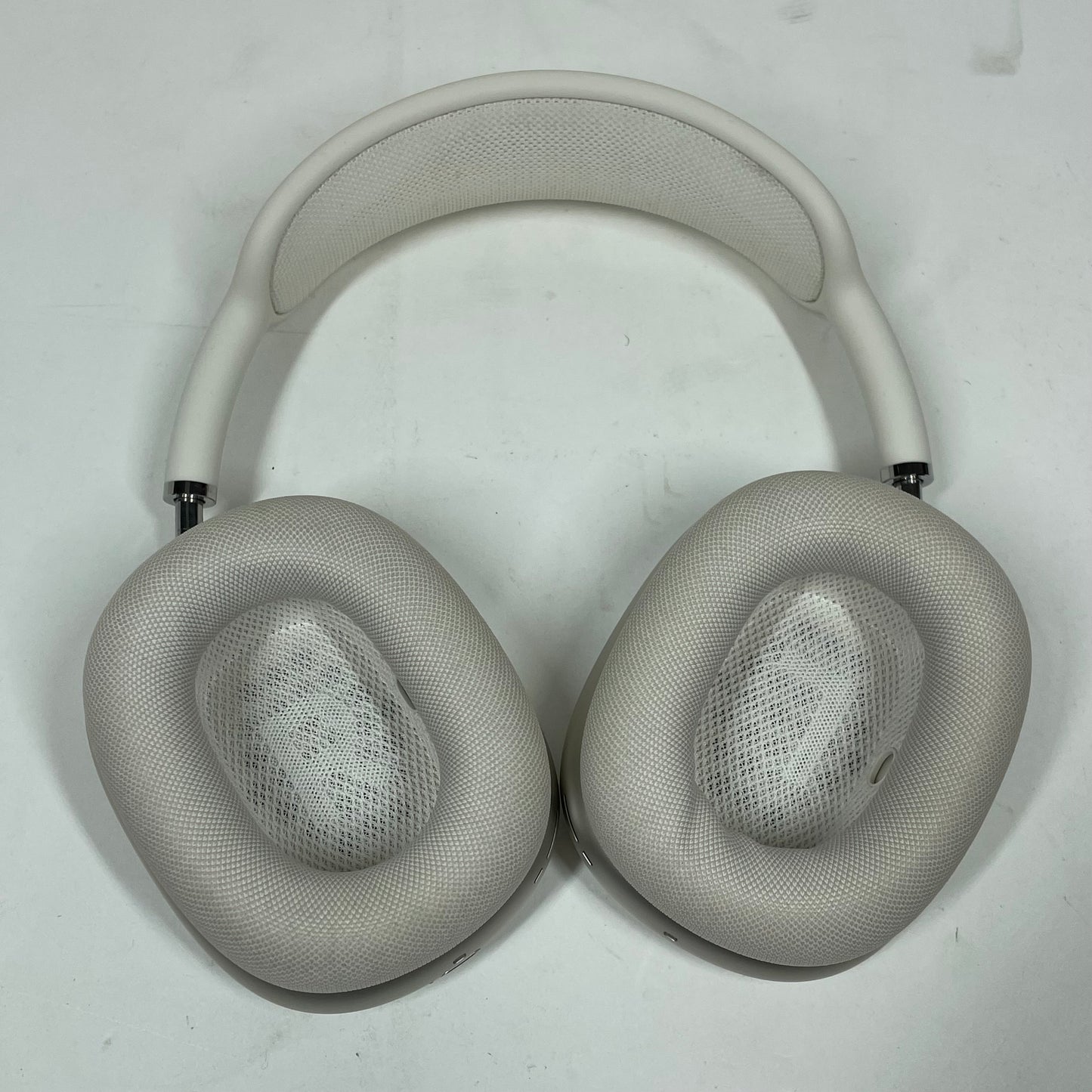 Apple AirPods Max USB-C Wireless Over-Ear Headphones Starlight MWW53AM/A