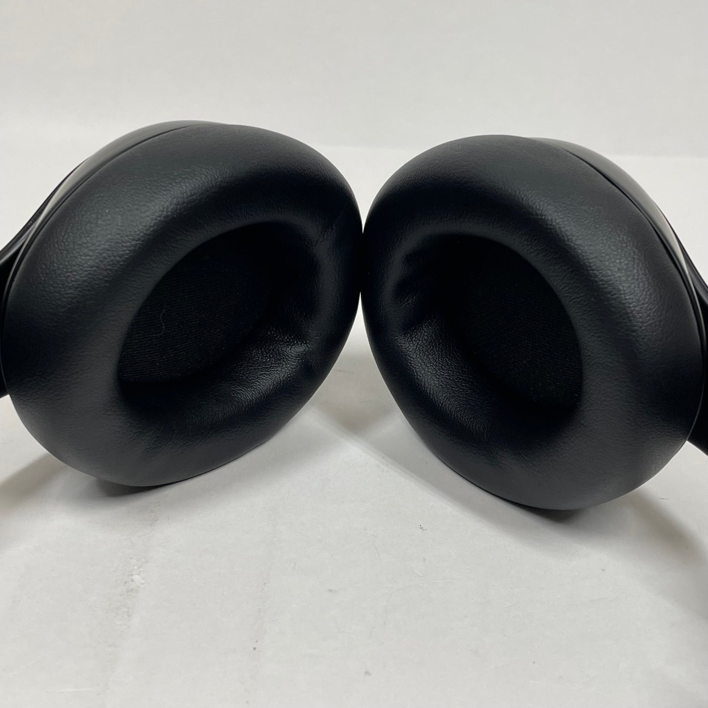 Beats Studio Pro Wireless Over-Ear Bluetooth Headphones Black A2924