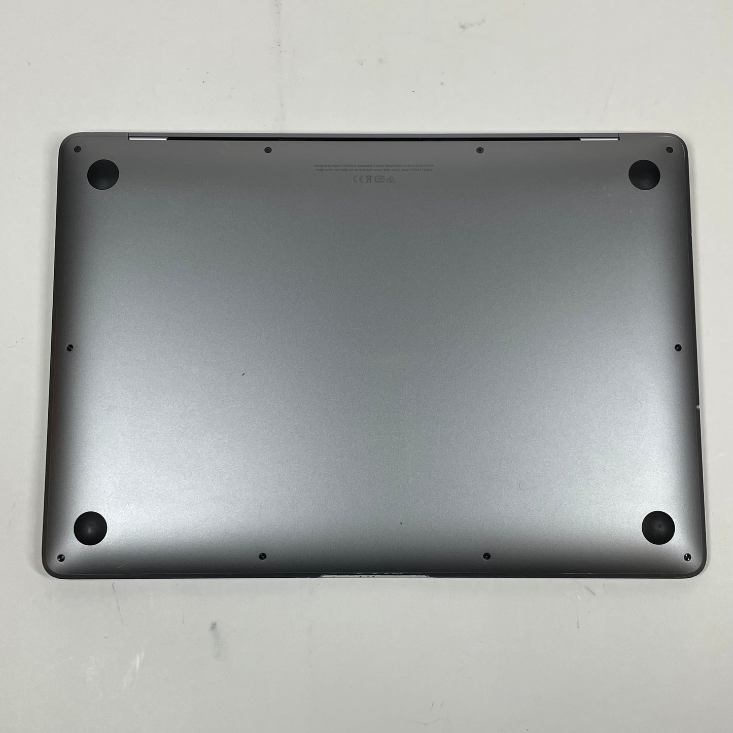 2020 Apple MacBook Air 13.3" M1 7C GPU 3.2GHz 8GB RAM 256GB SSD MGN63LL/A