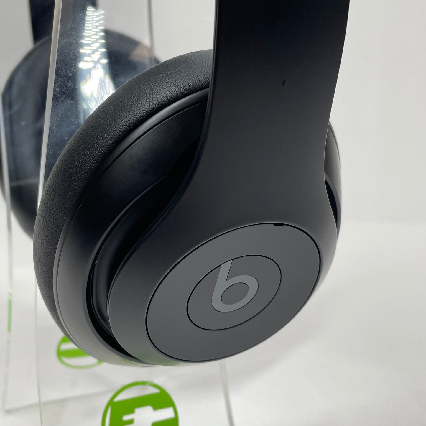 Beats Studio Pro Wireless Over-Ear Bluetooth Headphones Black A2924