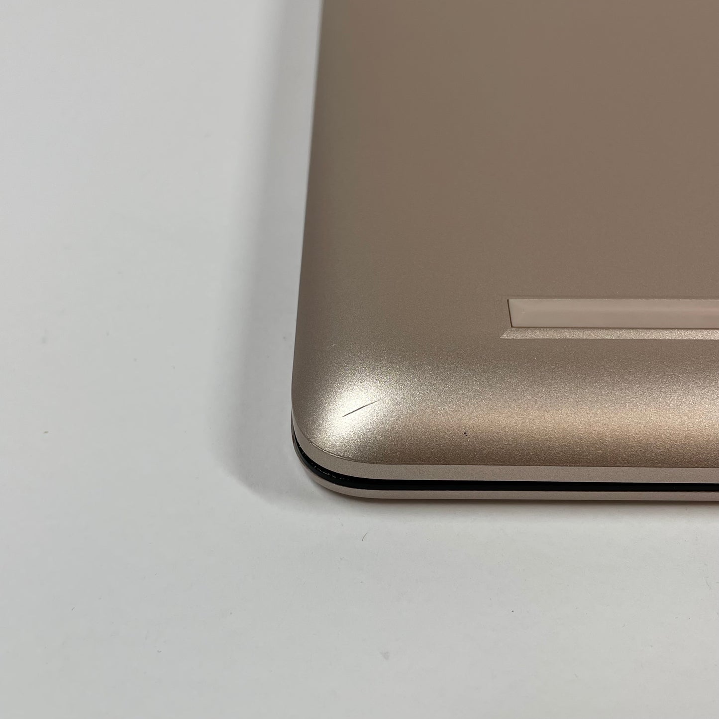 HP Laptop 15-ef1077nr 15.6" Athlon Gold 3150U 2.4GHz 4GB RAM 256GB SSD