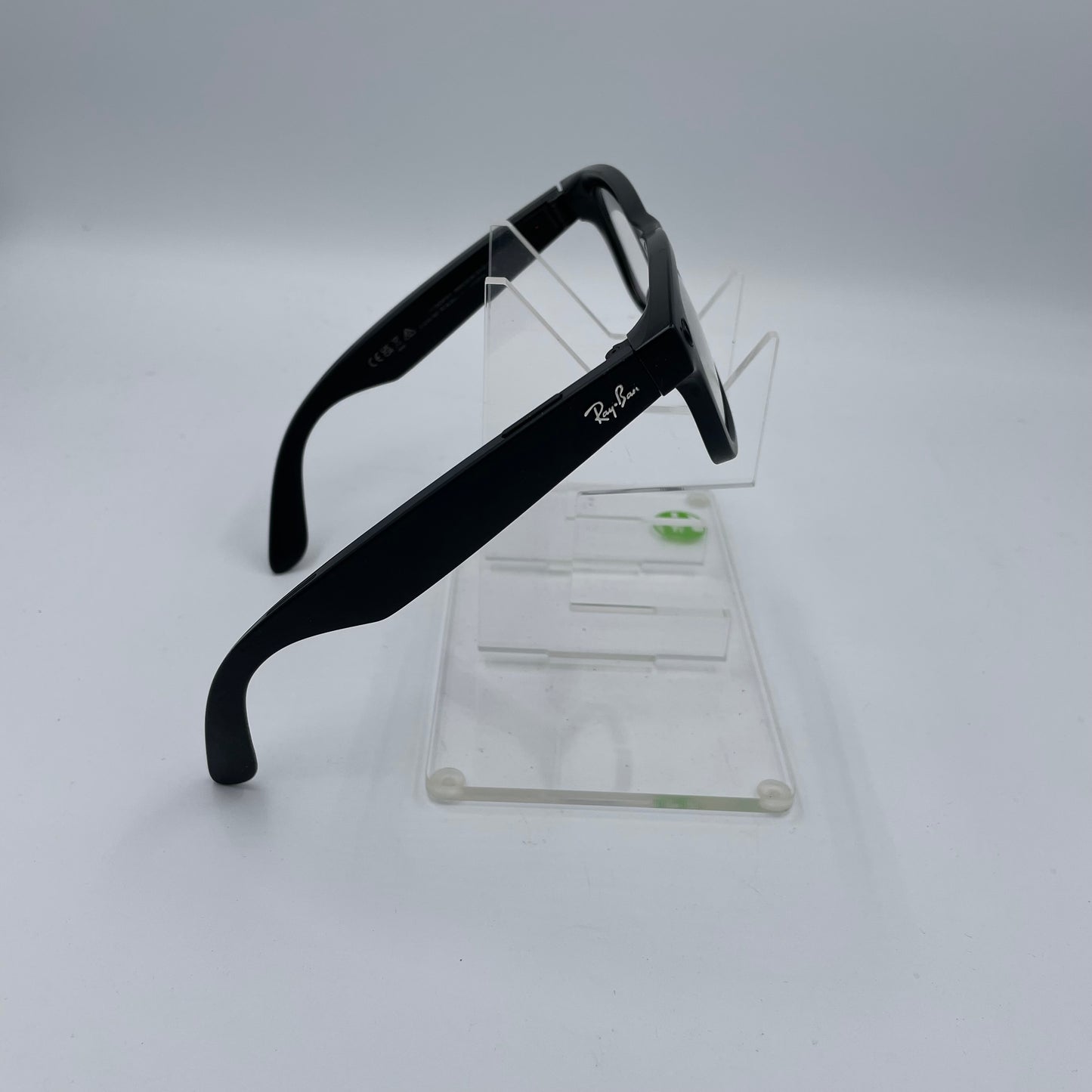 Ray-Ban Stories Wayfarer Smart Glasses RW4002 READ