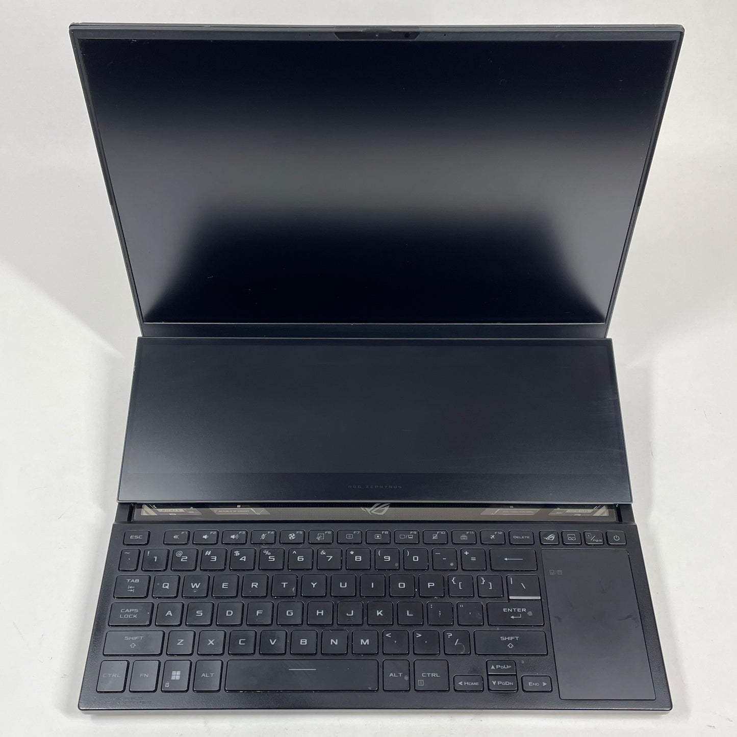 Asus ROG Zephyrus Duo 16 GX650 16" Ryzen 9 6900HX 3.3GHz 32GB RAM 1TB SSD GeForce RTX 3070 Ti