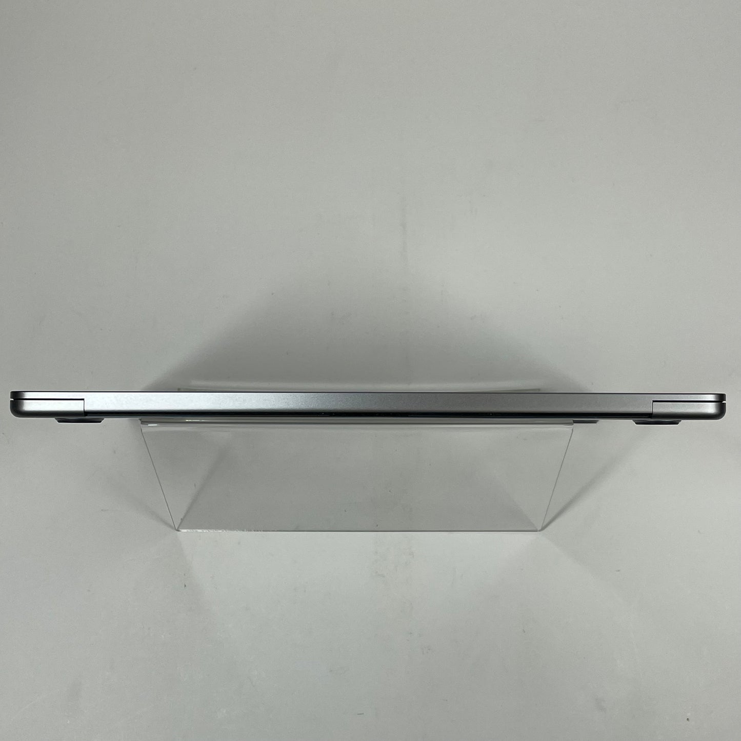2022 Apple MacBook Air 13.6" M2 8C GPU 3.5GHz 8GB RAM 256GB SSD MLXW3LL/A
