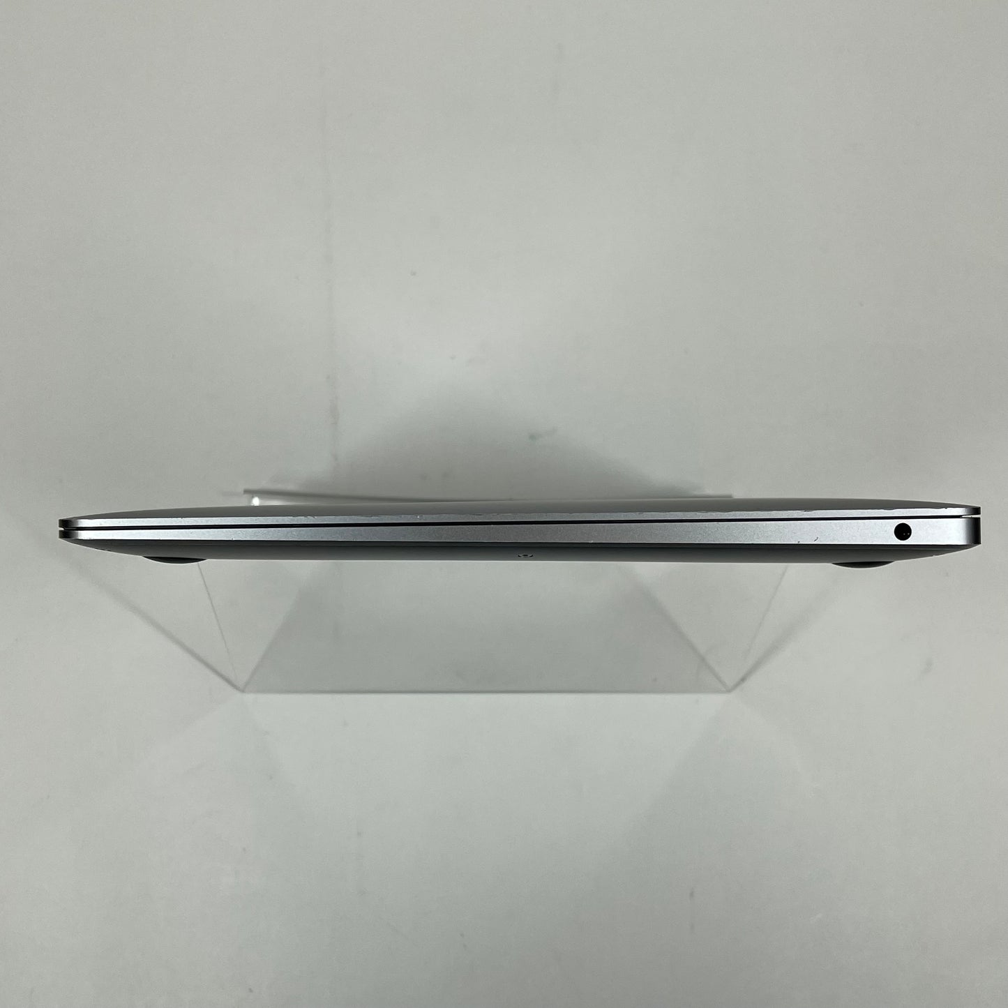 2020 Apple MacBook Air 13.3" M1 7C GPU 3.2GHz 8GB RAM 256GB SSD MGN63LL/A