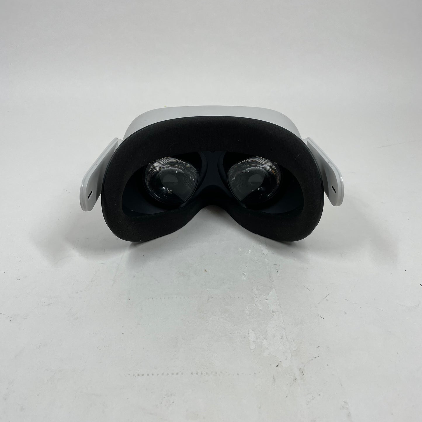 Meta Quest 2 128GB Standalone All-in-One VR Headset Only KW49CM