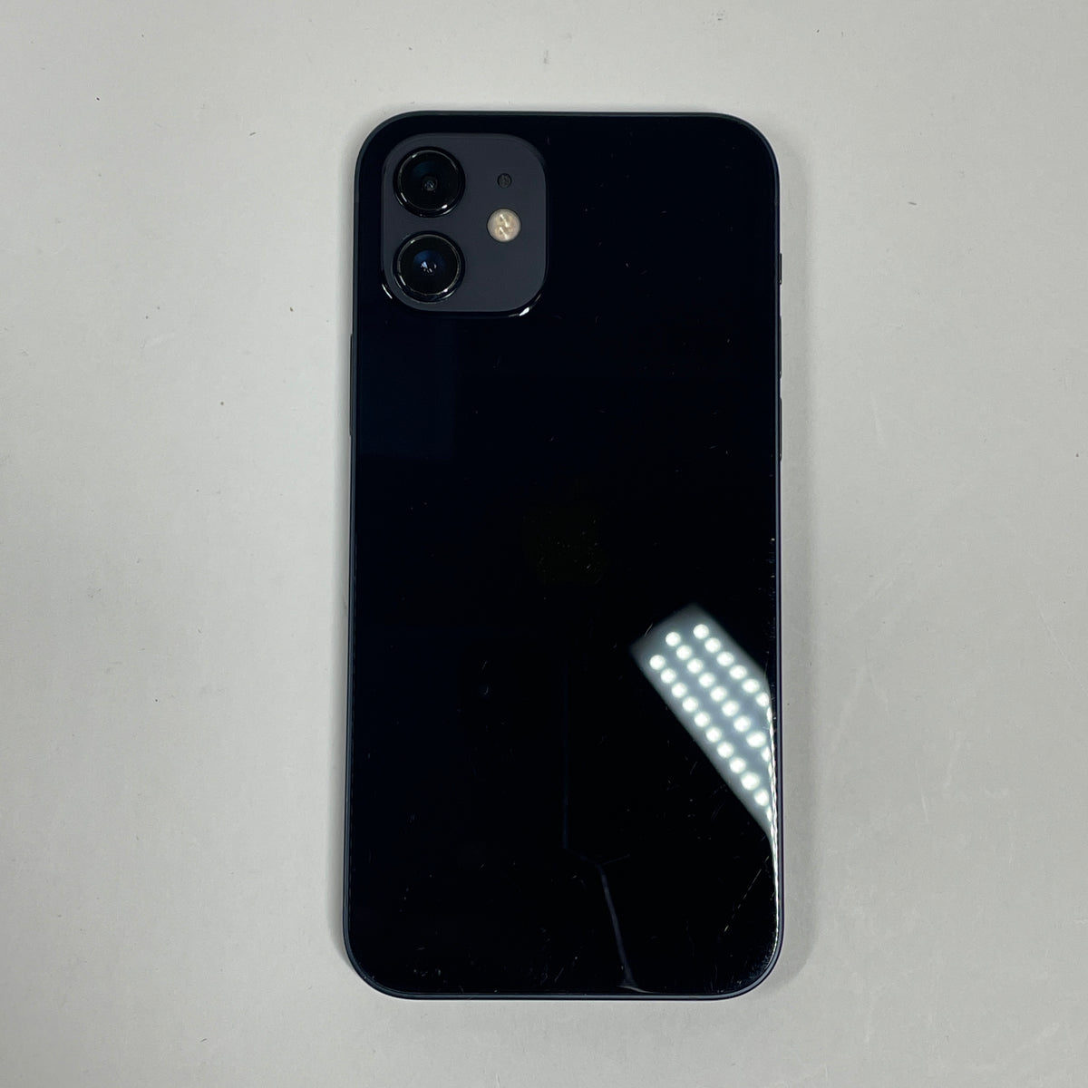 Factory Unlocked Apple iPhone 12 64GB Black MMPT3LL/A