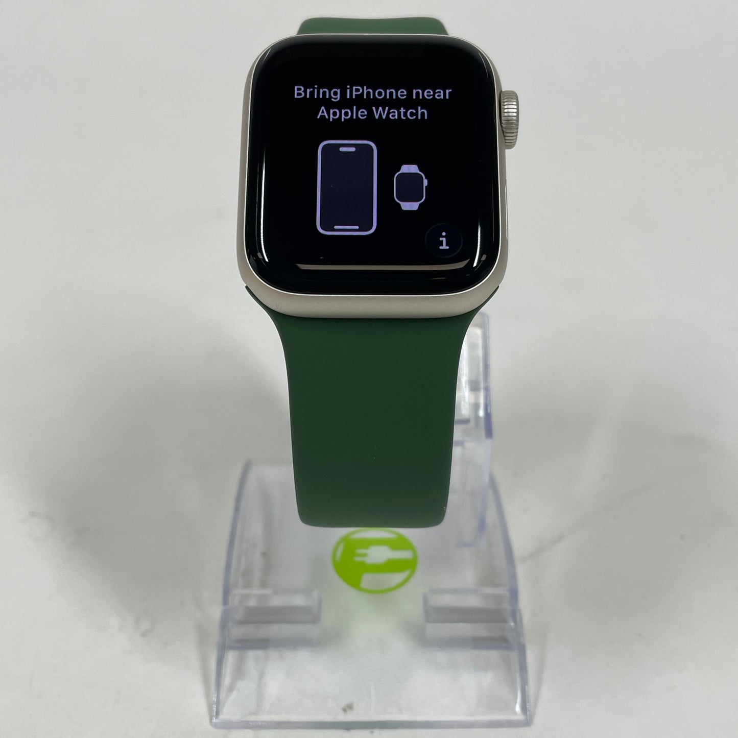 GPS Only Apple Watch SE 2nd Gen 40MM Starlight Aluminum Clover Sport Band MXEF3LL/A