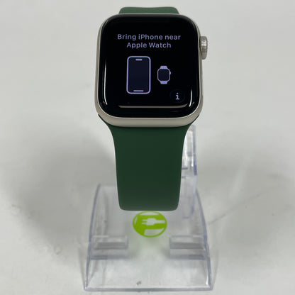 GPS Only Apple Watch SE 2nd Gen 40MM Starlight Aluminum Clover Sport Band MXEF3LL/A