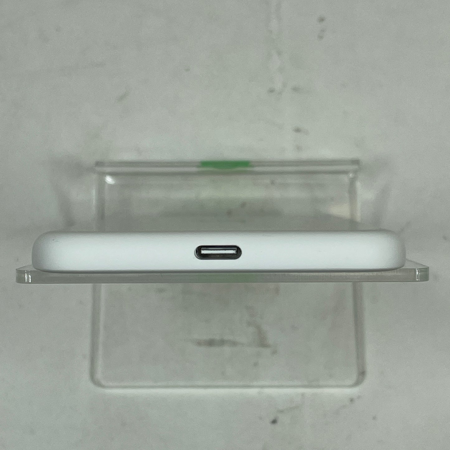 Apple iPhone Air MagSafe Battery Pack White A3385 Charger