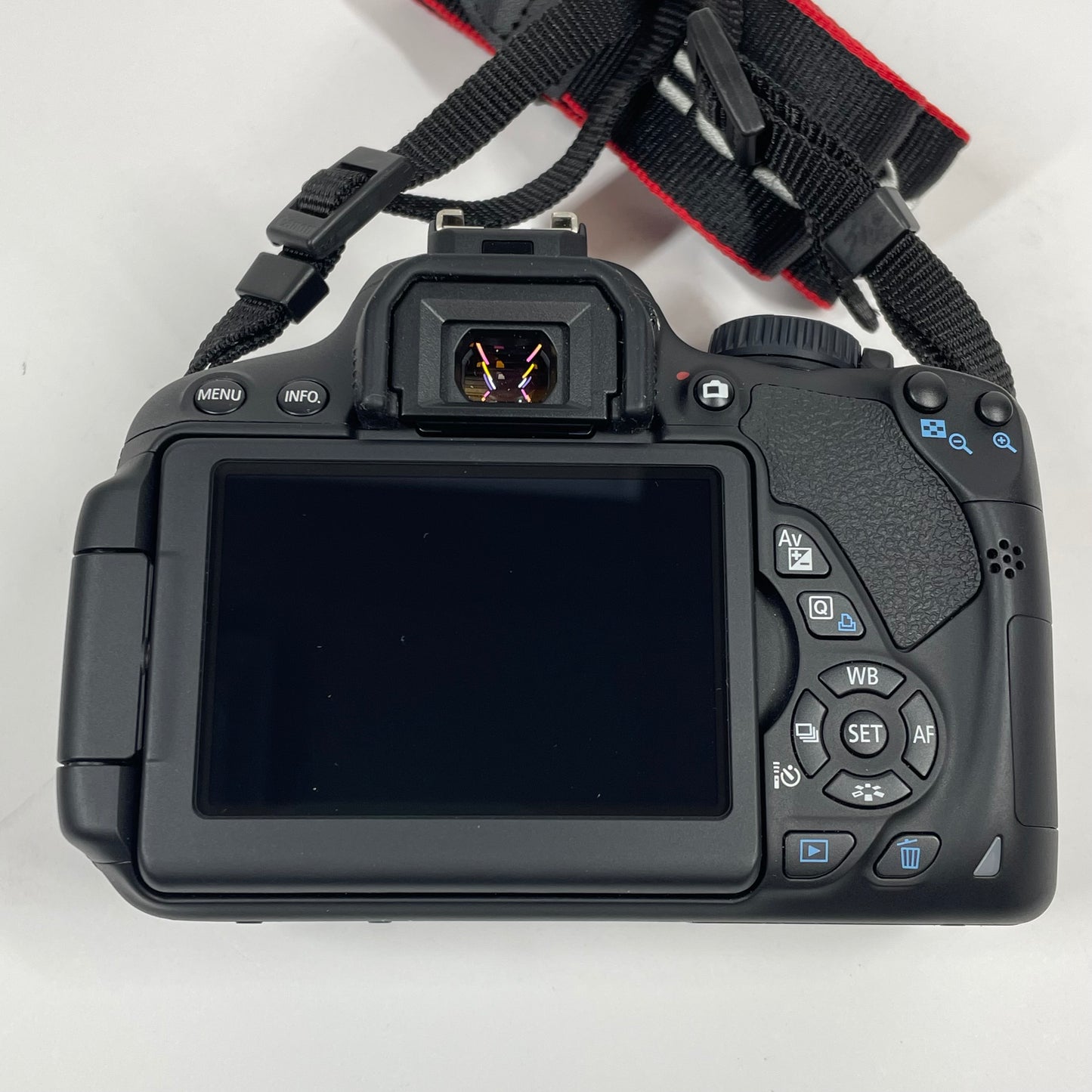 Canon Rebel T4i 18.0MP Digital DSLR Camera