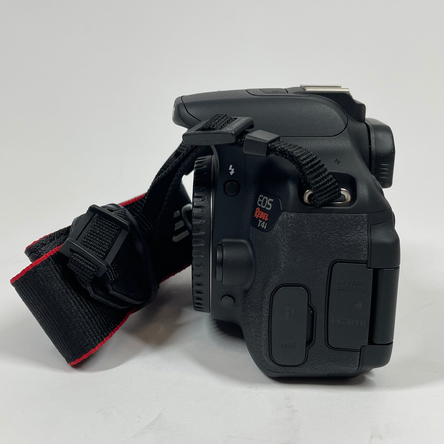Canon Rebel T4i 18.0MP Digital DSLR Camera