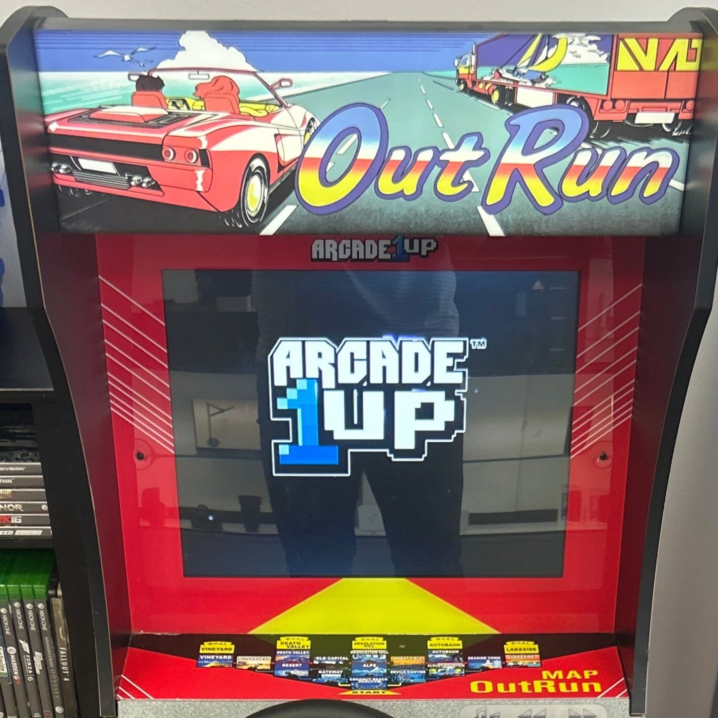 Arcade1Up Out Run Arcade Machine 8118