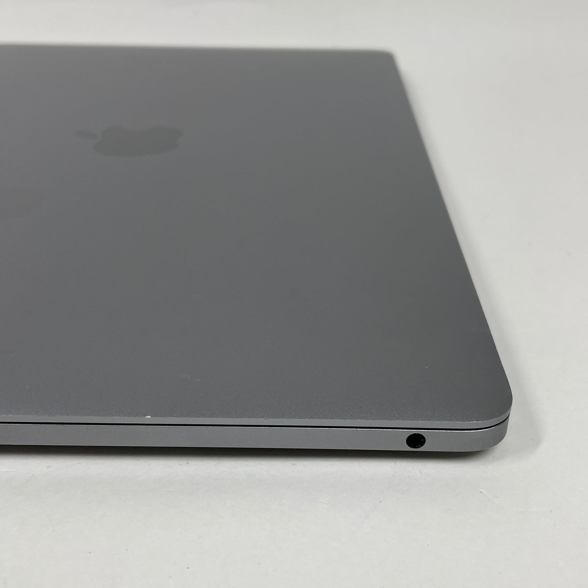 2022 Apple MacBook Pro 13.3" M2 10C GPU 3.5GHz 8GB RAM 256GB SSD MNEH3LL/A
