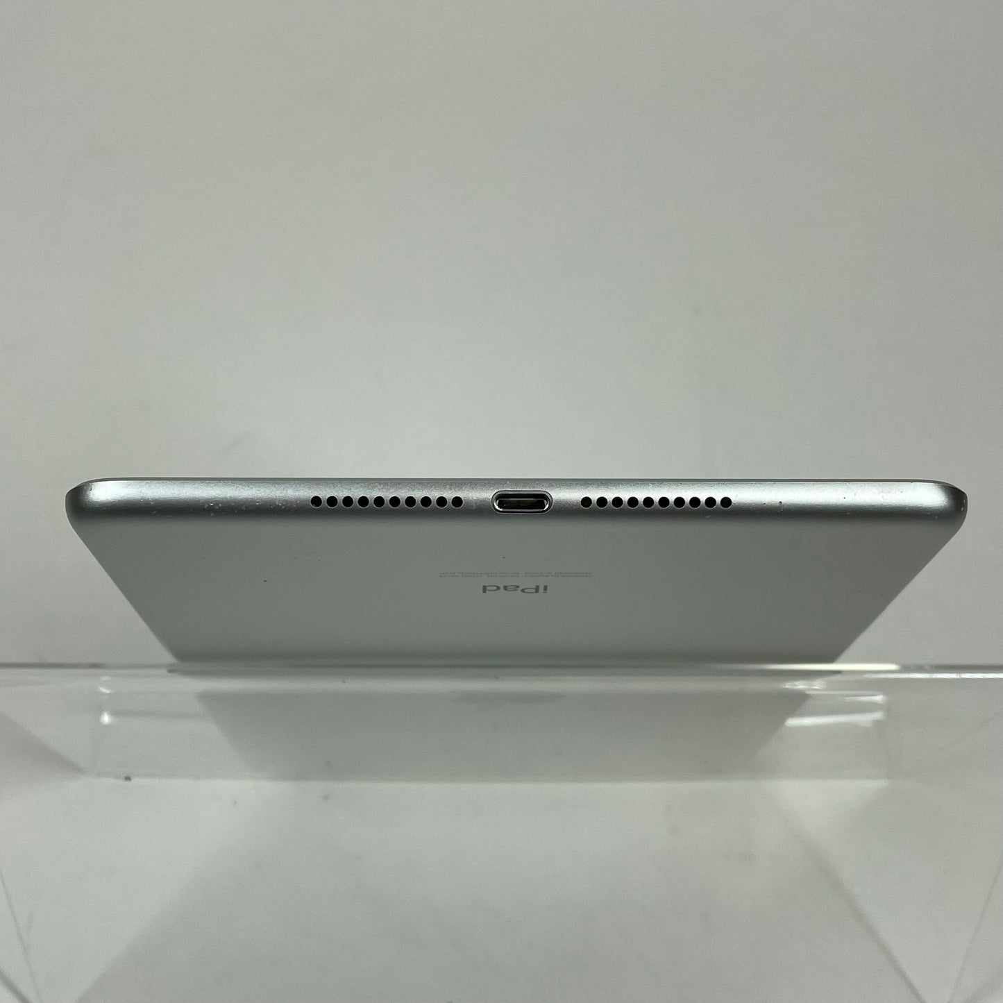 Unlocked Apple iPad Mini 5th Gen 256GB Silver MUXN2LL/A