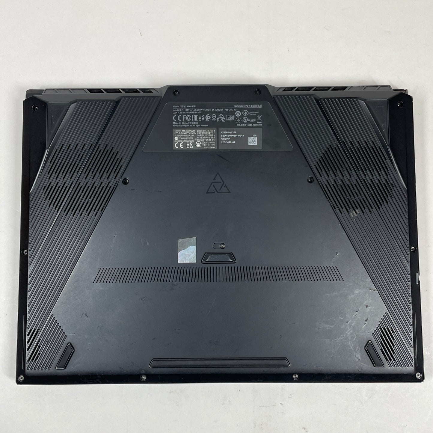 Asus ROG Zephyrus Duo 16 GX650 16" Ryzen 9 6900HX 3.3GHz 32GB RAM 1TB SSD GeForce RTX 3070 Ti