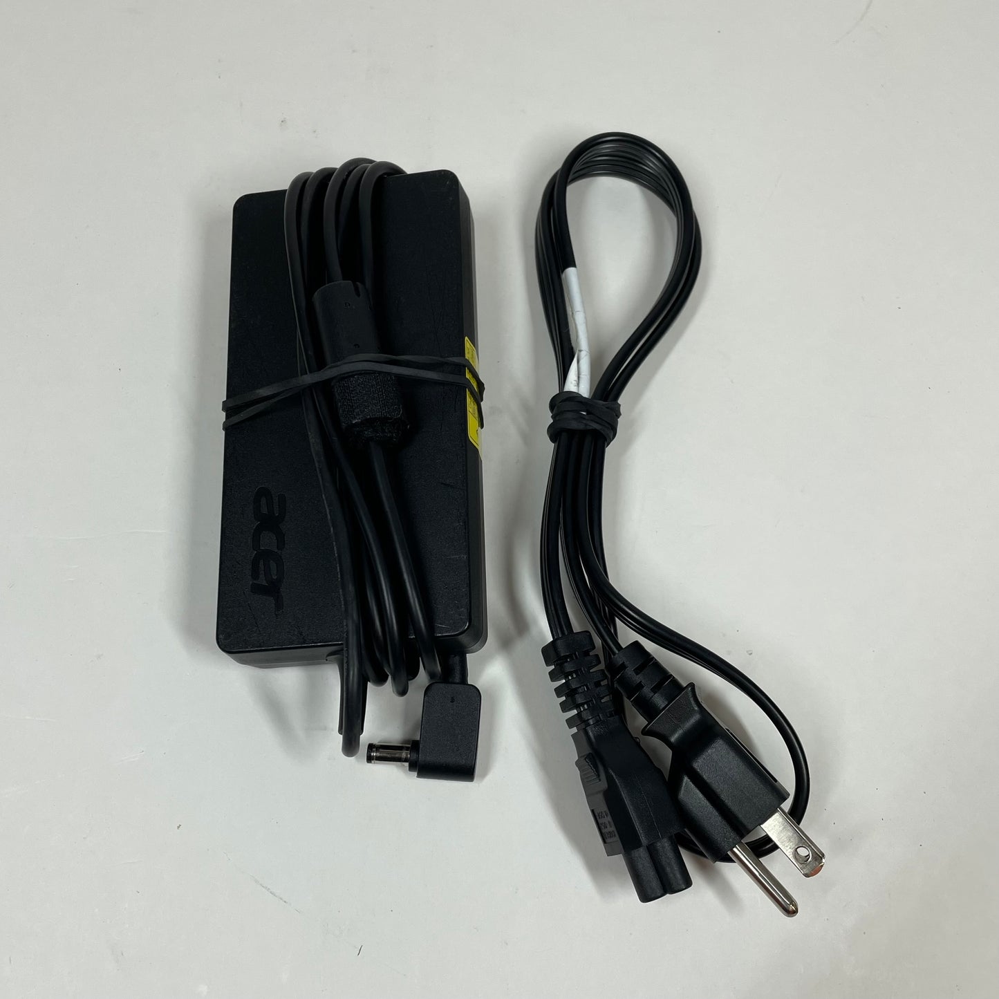 Acer Nitro V 16 ANV16-41 16" Ryzen 7 8845HS 3.8GHz 32GB RAM 1TB SSD GeForce RTX 4060