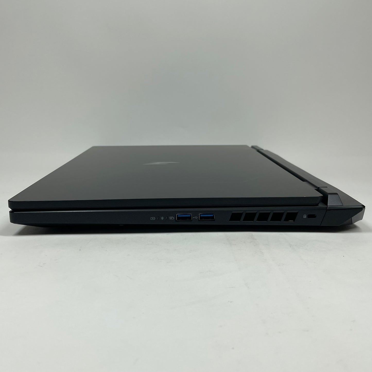 Acer Nitro 17 N23Q4 17.3" Ryzen 7 7840HS 3.8GHz 16GB RAM 1TB SSD GeForce RTX 4050