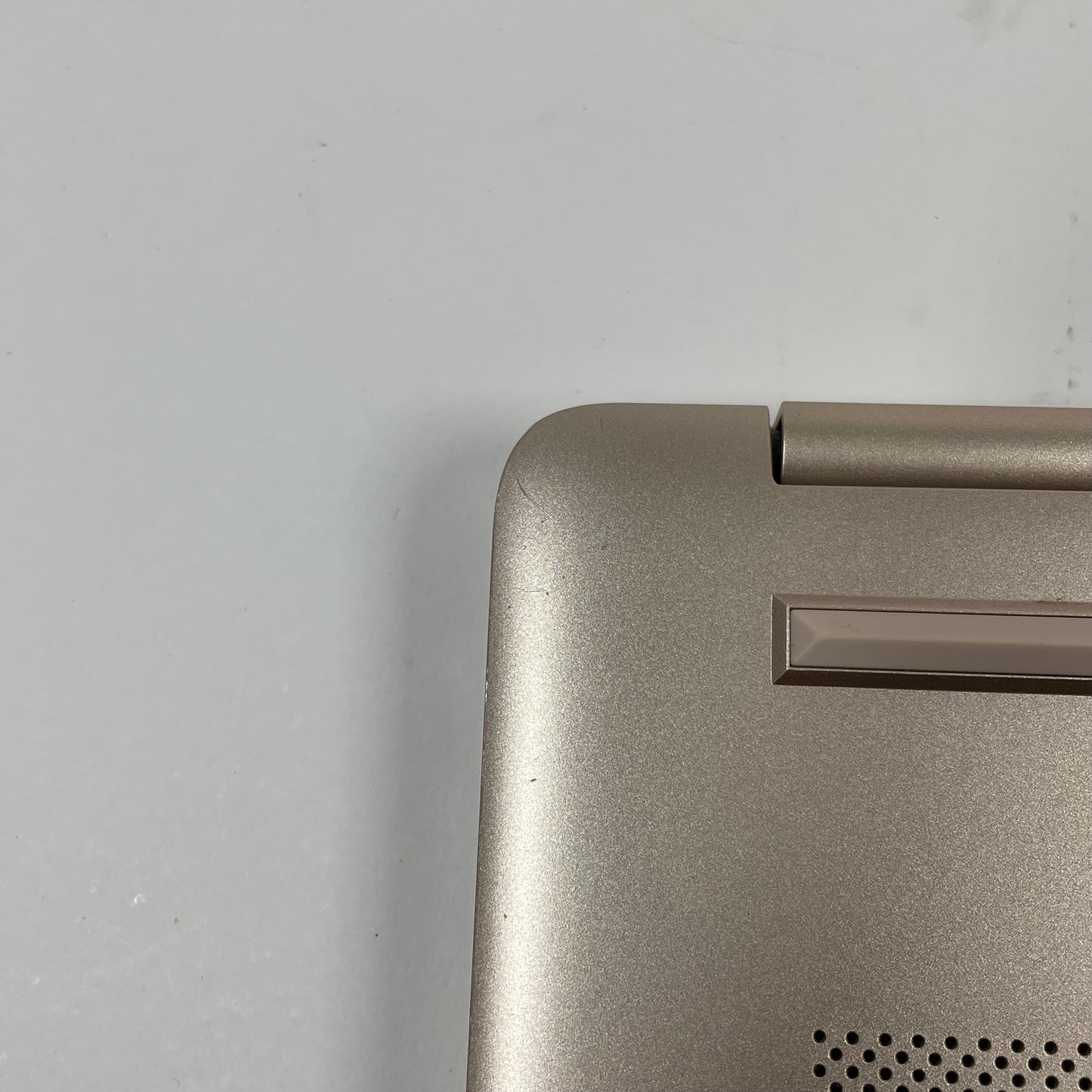 HP Laptop 15-ef1077nr 15.6" Athlon Gold 3150U 2.4GHz 4GB RAM 256GB SSD