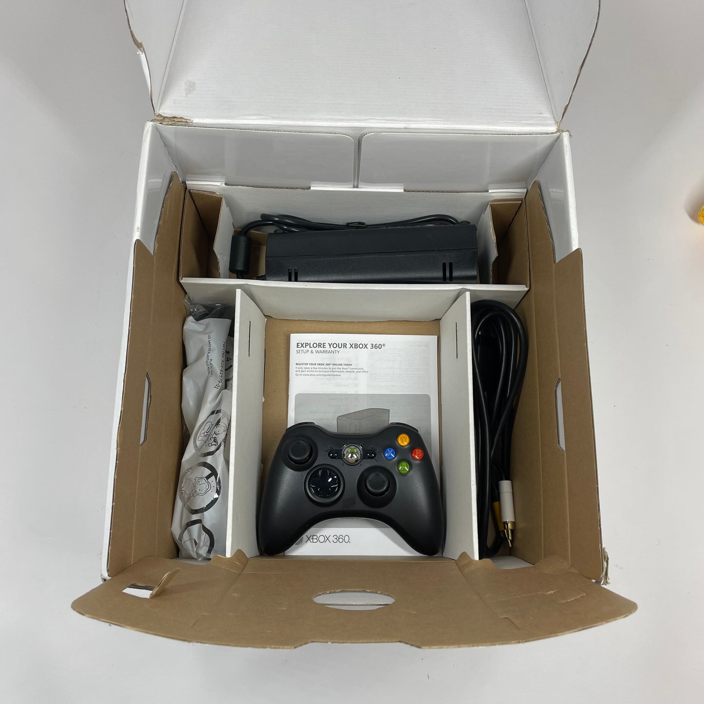 Microsoft Xbox 360 S 4GB Console Gaming System Gloss Black 1439