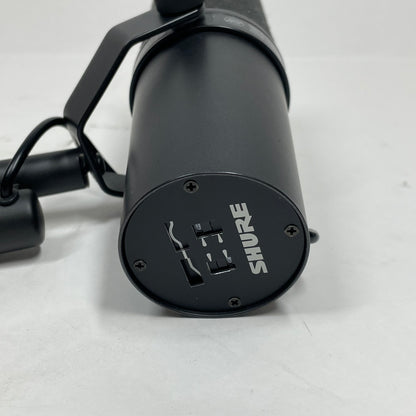 Shure SM7B 50 Hz to 20,000 Hz Cardioid Dynamic Microphone