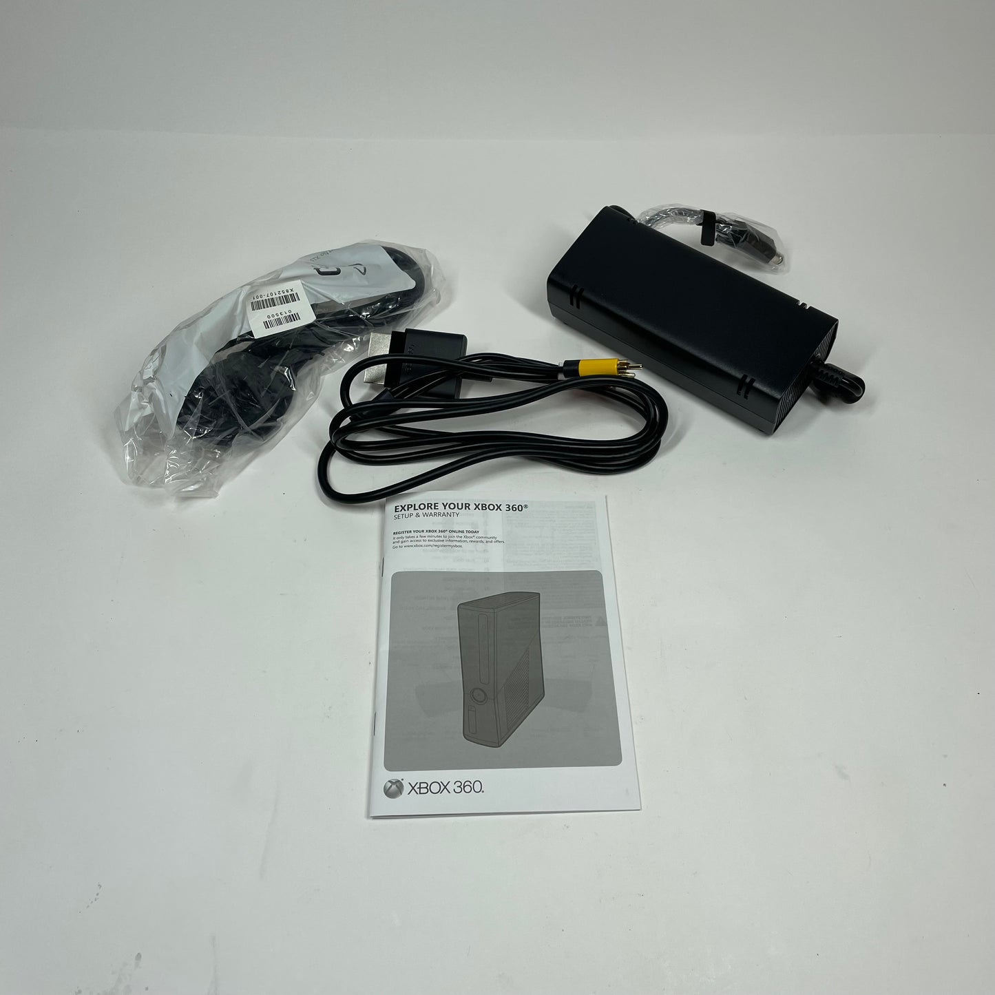 Microsoft Xbox 360 S 4GB Console Gaming System Gloss Black 1439