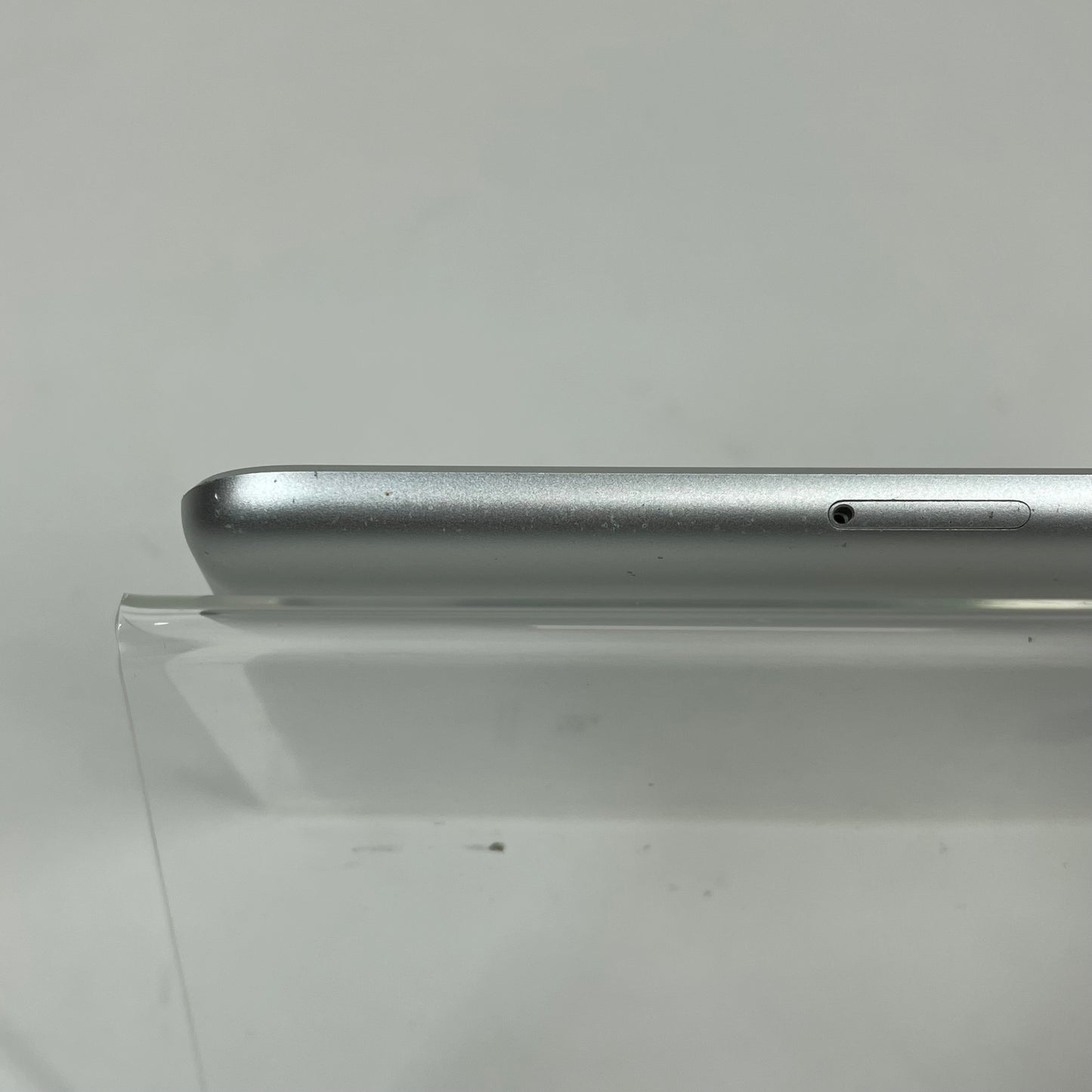 Unlocked Apple iPad Mini 5th Gen 256GB Silver MUXN2LL/A