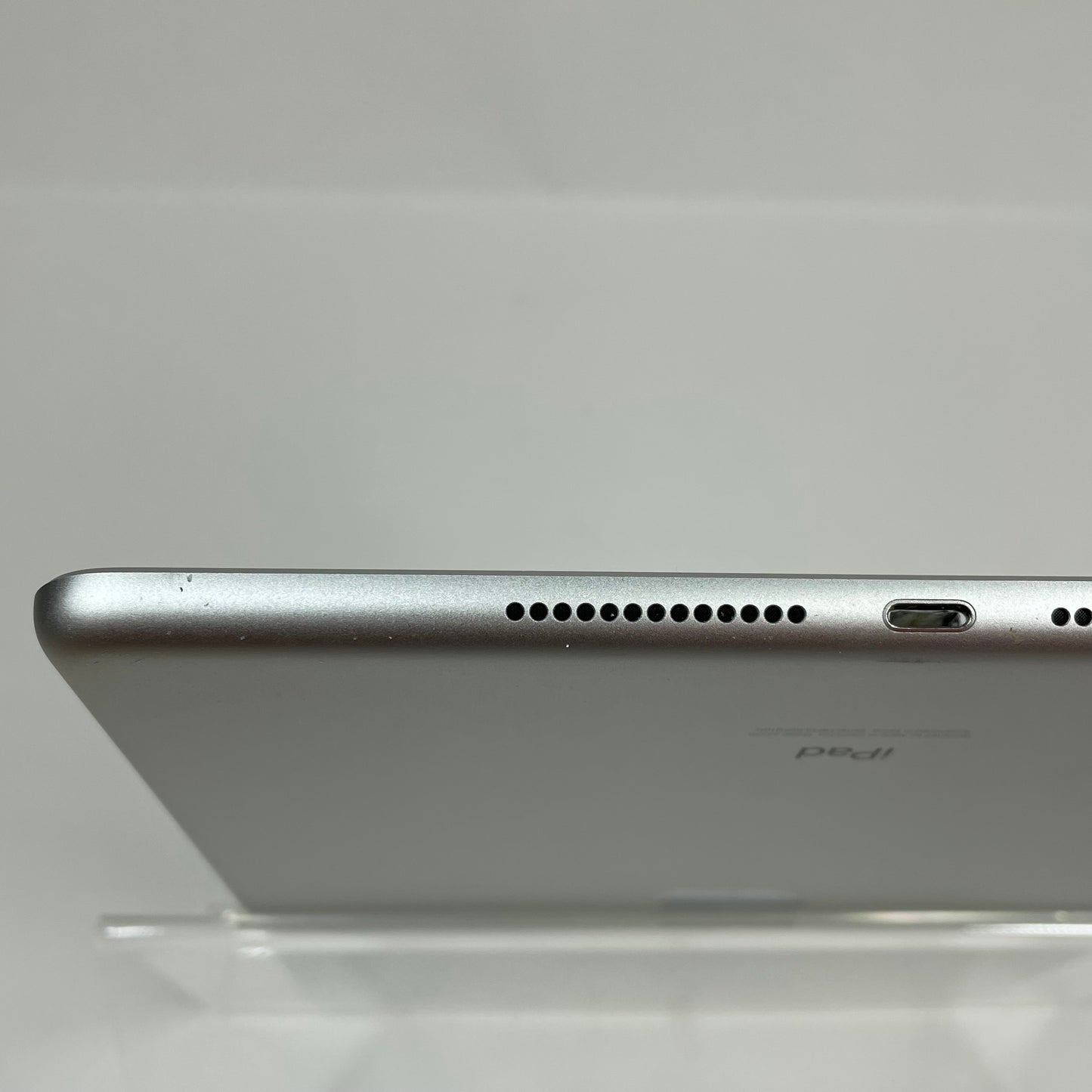 WiFi Only Apple iPad 8th Gen 128GB Silver MYLE2LL/A