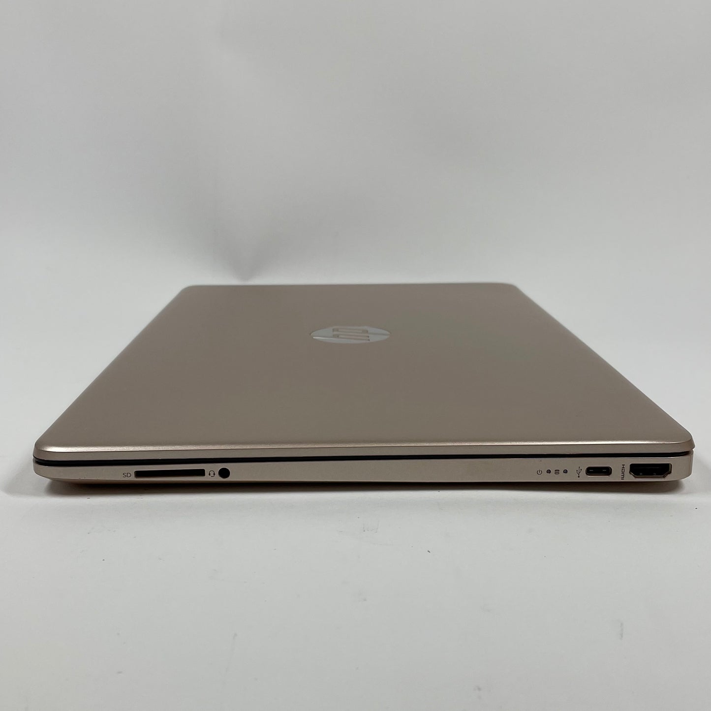 HP Laptop 15-ef1077nr 15.6" Athlon Gold 3150U 2.4GHz 4GB RAM 256GB SSD