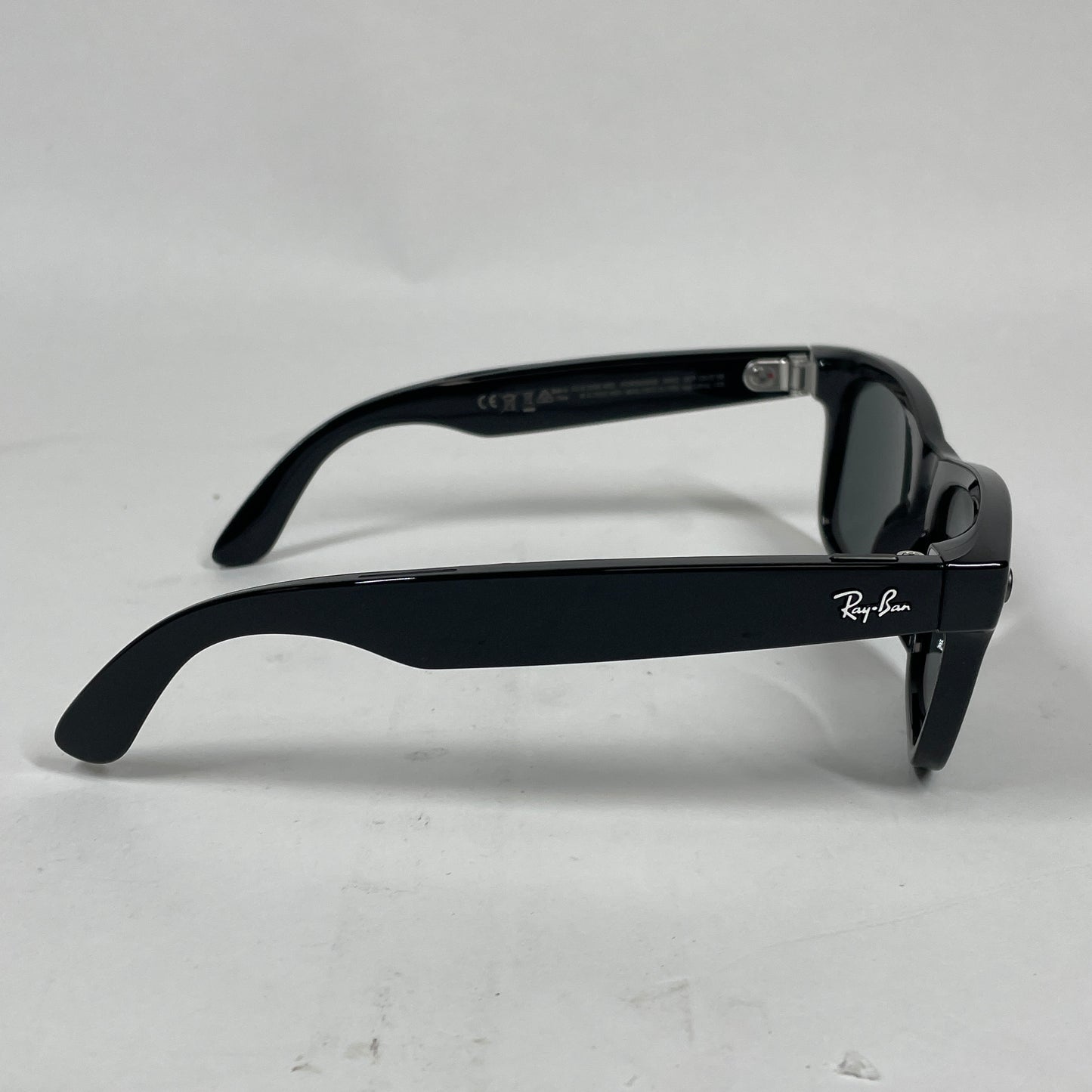 Ray-Ban Meta Wayfarer Gen 2 Shiny Black Standard RW4012 AI Smart Glasses