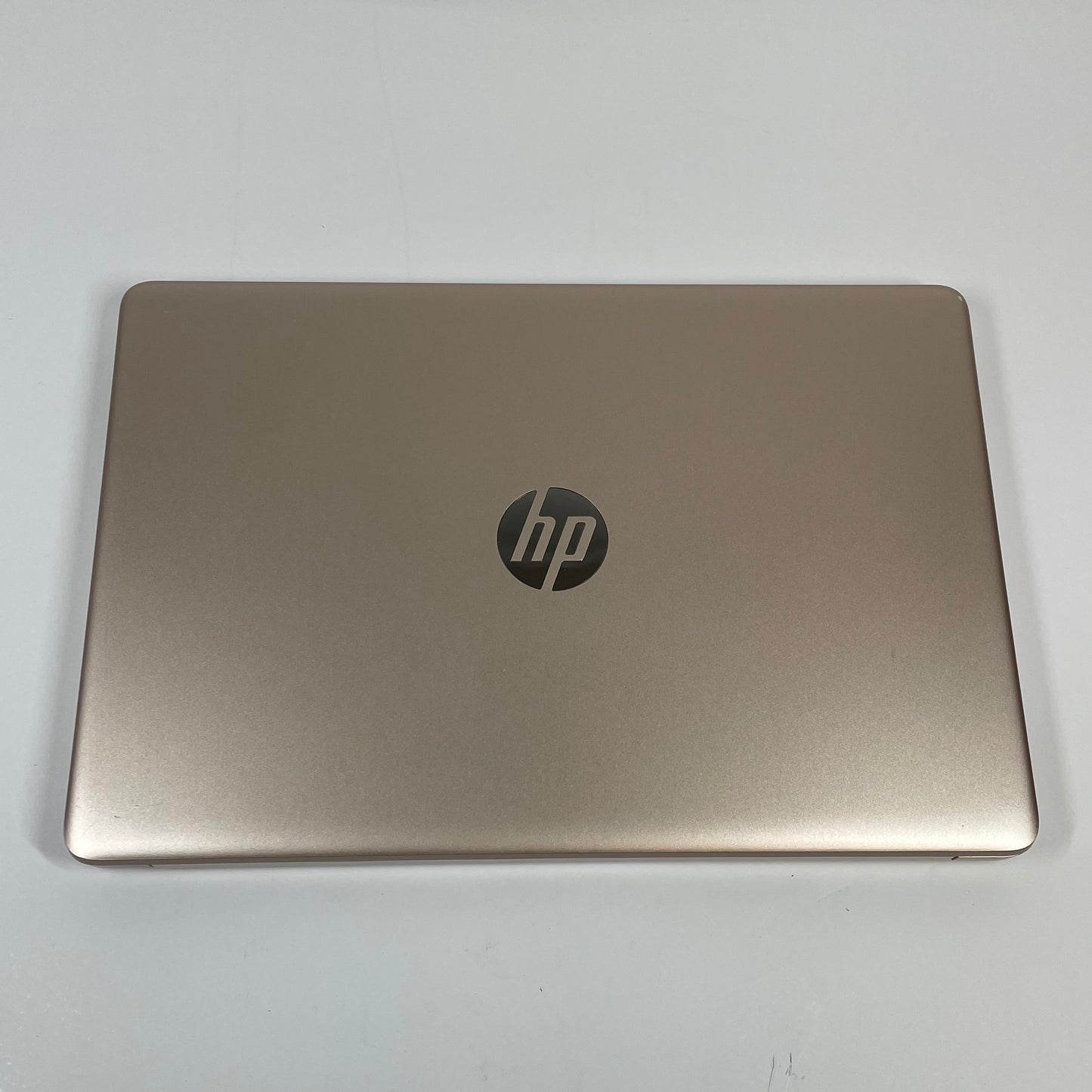 HP Laptop 15-ef1077nr 15.6" Athlon Gold 3150U 2.4GHz 4GB RAM 256GB SSD