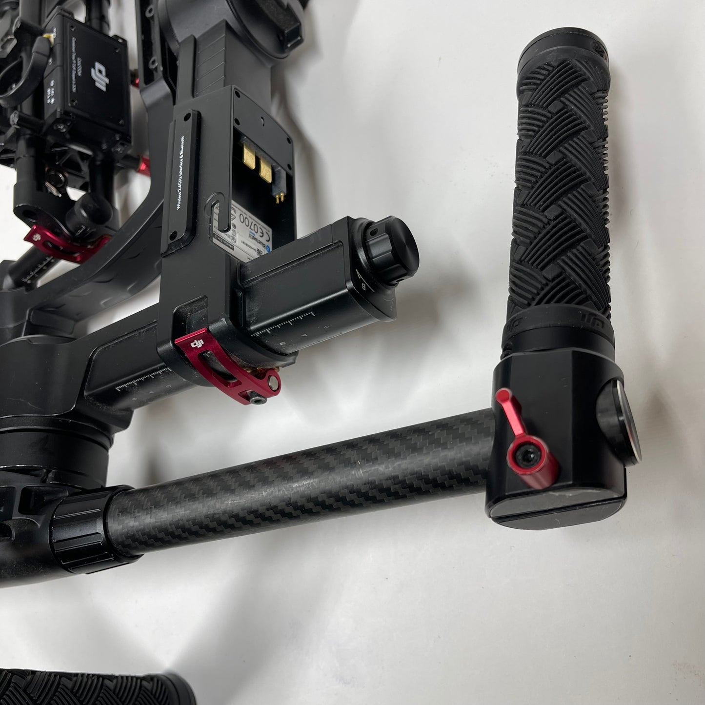 DJI Ronin-M 3-Axis Handheld Gimbal Professional Video Camera Stabilizer READ