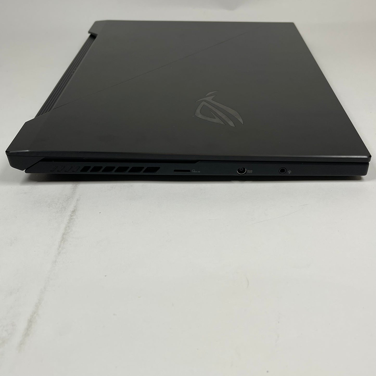 ROG Zephyrus Duo 15 SE GX551QS Ryzen 5900HX 32GB RAM 1TB SSD