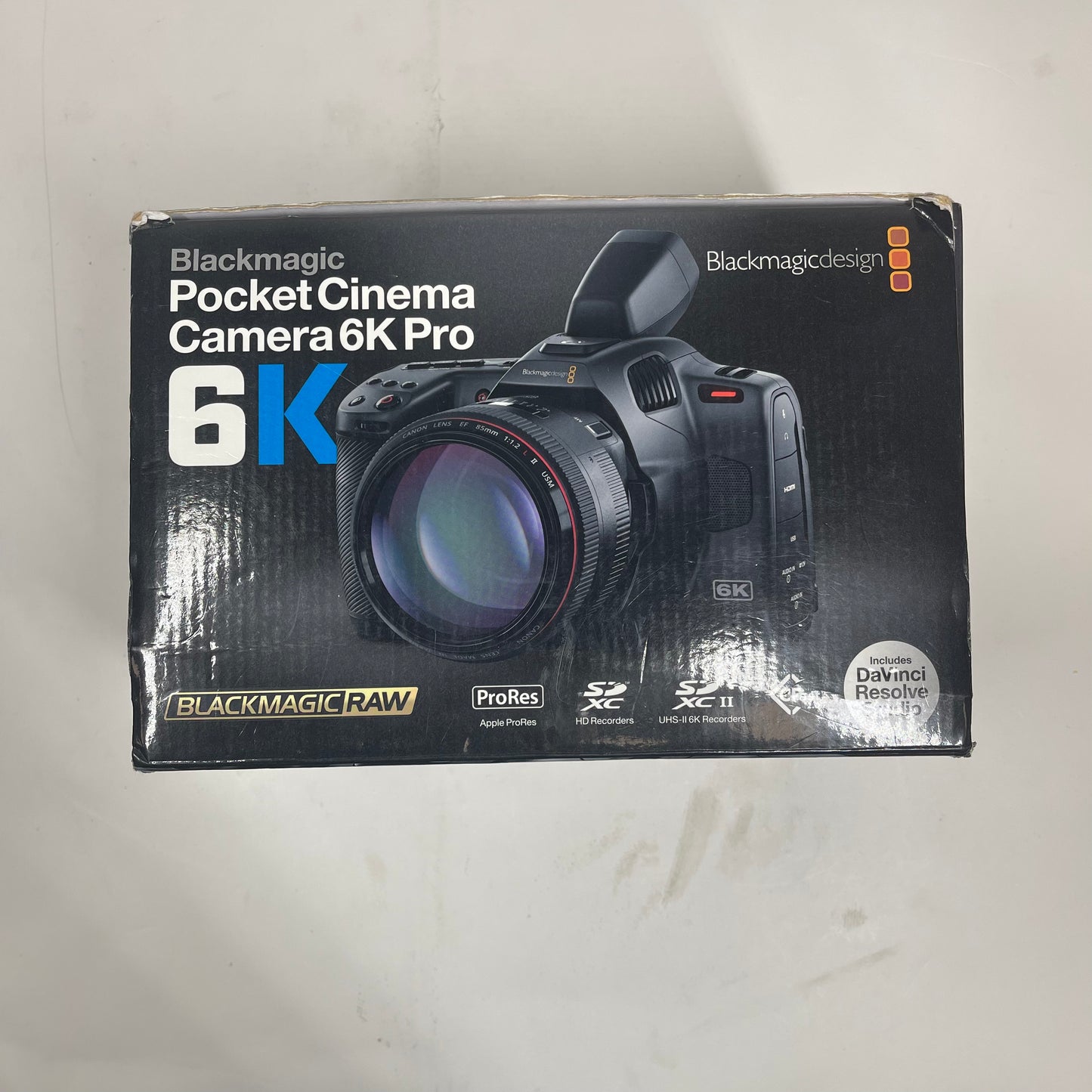 Blackmagic Design Pocket Cinema Camera 6K CINECAMPOCHDEF06P 21.2MP Cinema Camera