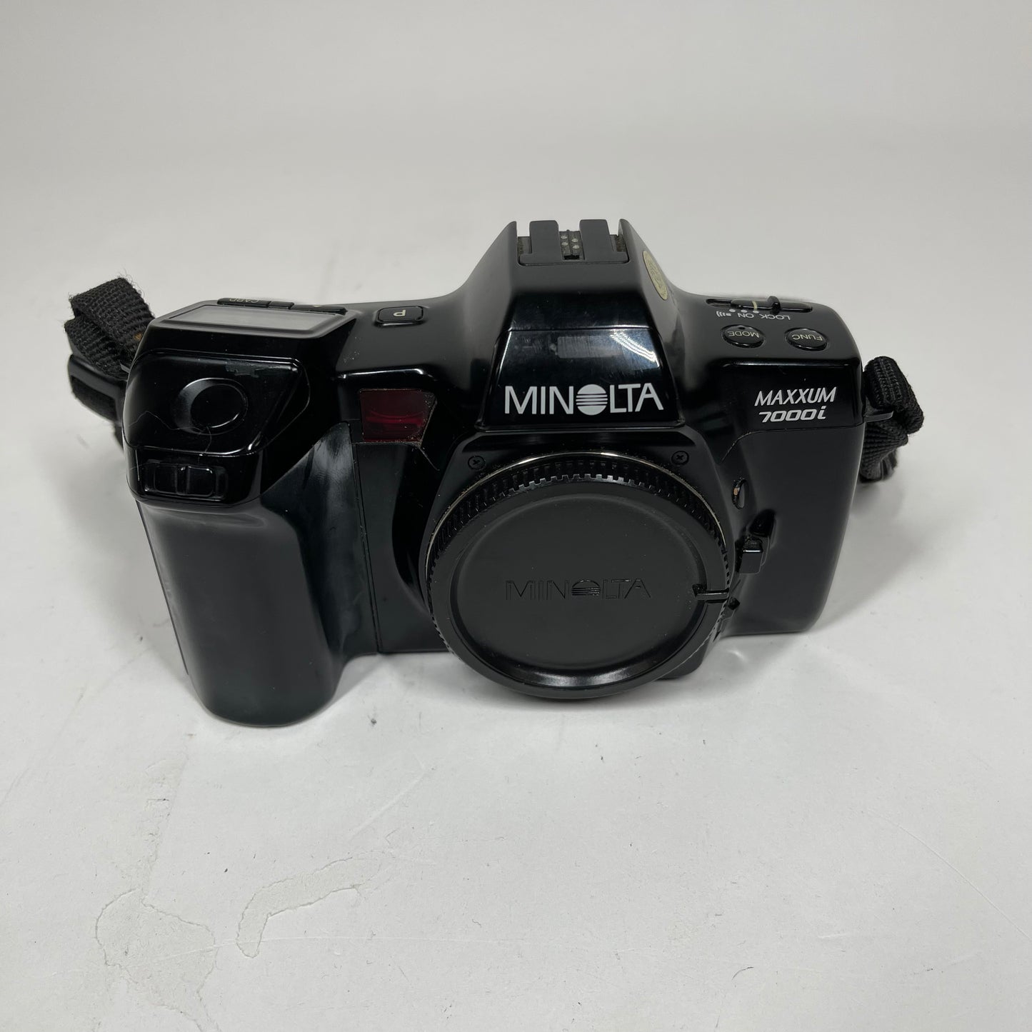 Minolta Maxxum 7000i Vintage SLR Film Camera + Maxxum 3200i Flash & 2 AF Lenses