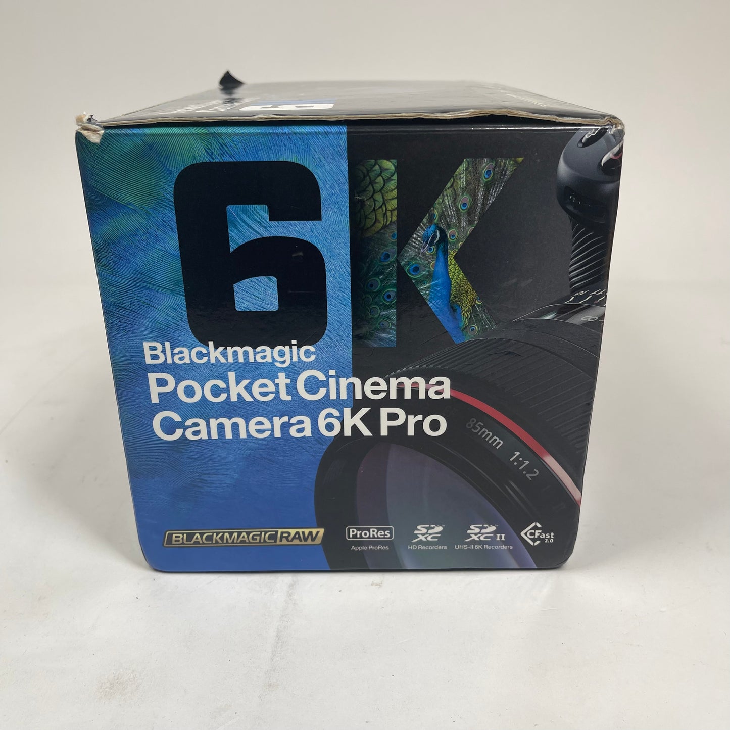 Blackmagic Design Pocket Cinema Camera 6K CINECAMPOCHDEF06P 21.2MP Cinema Camera