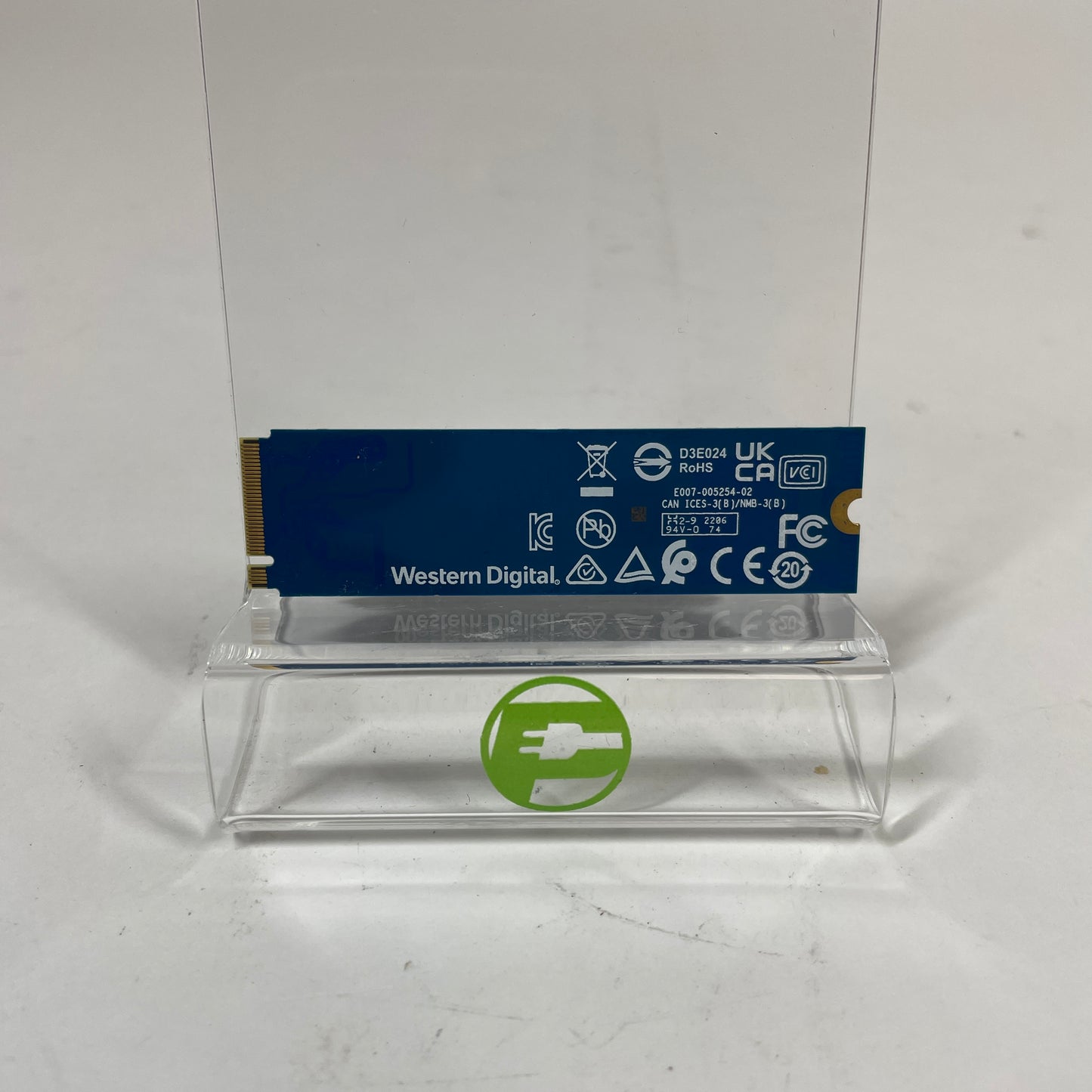 Western Digital WD 2280mm SN570 1TB M.2 NVMe Gen 4.0 x 4 SSD WDBRPG5000ANC-WRSN