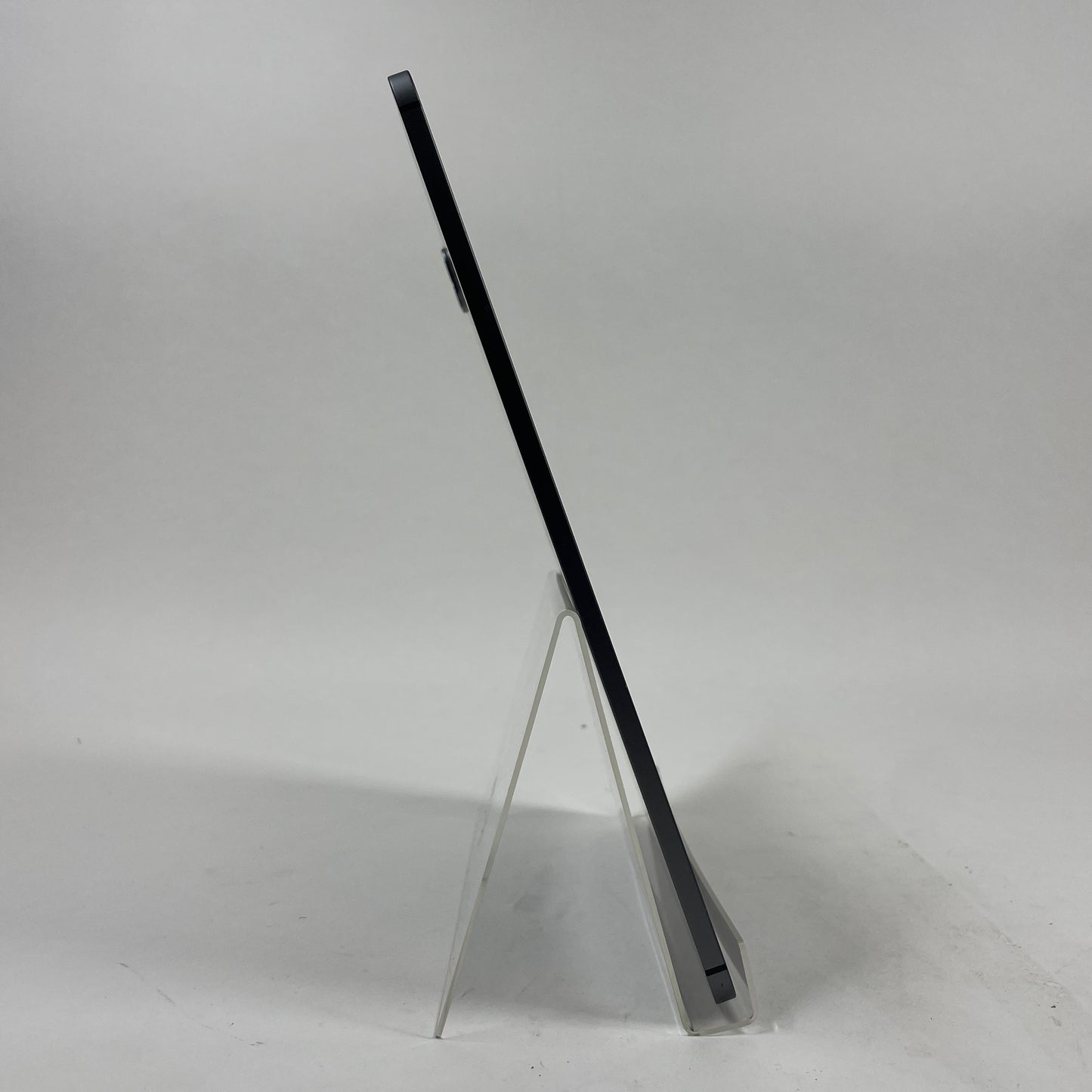 WiFi Only Apple iPad Pro 12.9" 5th Gen 1TB Silver MHNR3LL/A